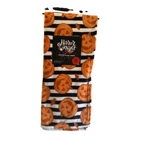 Halloween Throw Blanket Horror Night Pumpkin Printed Plush  50" X 60" Polyester - Picture 8 of 9